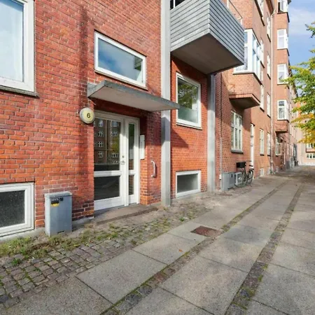 Hyggelig Klassisk Aalborg-lejlighed Апартаменты Ольборг